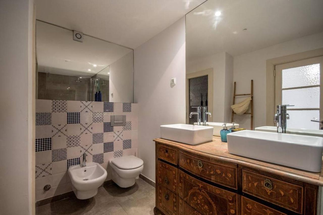 Lisbon Heart Apartments - Blue Apartment By Lovelystay Bagian luar foto